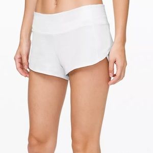 Lululemon Speed Up Low Rise Shorts 2.5”